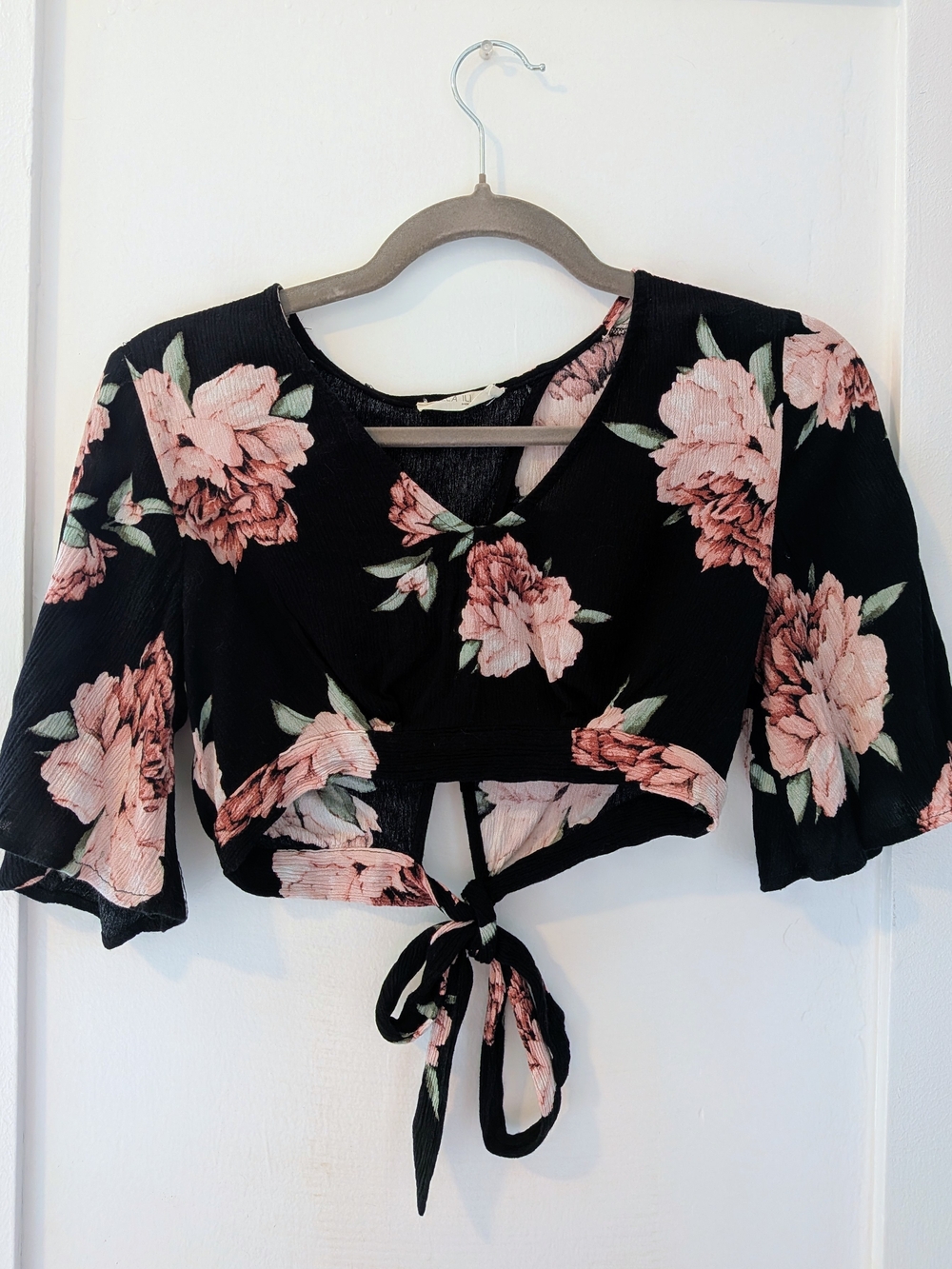 ILLA ILLA Black Crop Top with Pink Floral Tie